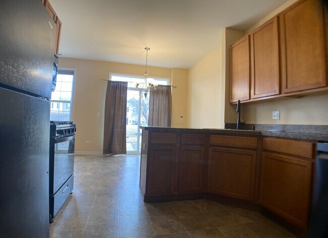 Building Photo - 24951 Clare Cir