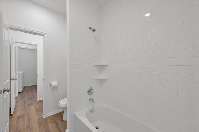 Building Photo - 3609 Oakvale Dr