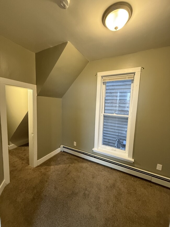 Building Photo - 1355 Payne Ave