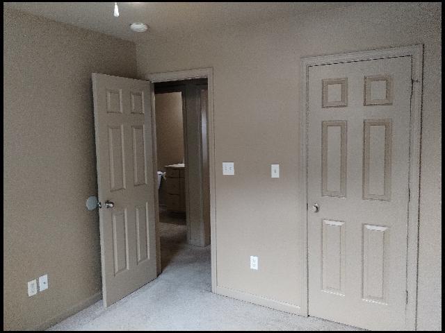 Building Photo - 8005 Jasmine Cove