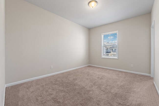 Building Photo - 1543 Dover Creek Ln