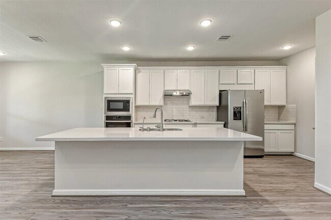 Building Photo - 85 Fermata Ln