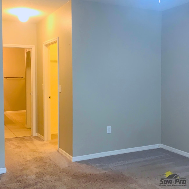 Building Photo - 2704 Star Coral Ln