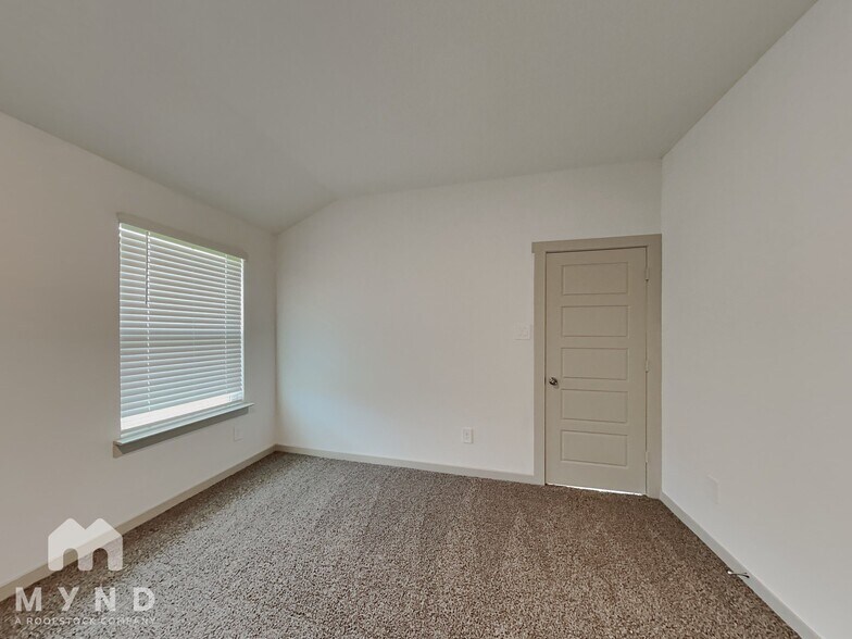 Building Photo - 7815 Cattleman Vly Dr