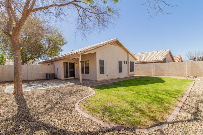 Building Photo - Lovely 3 bedroom home in great location!