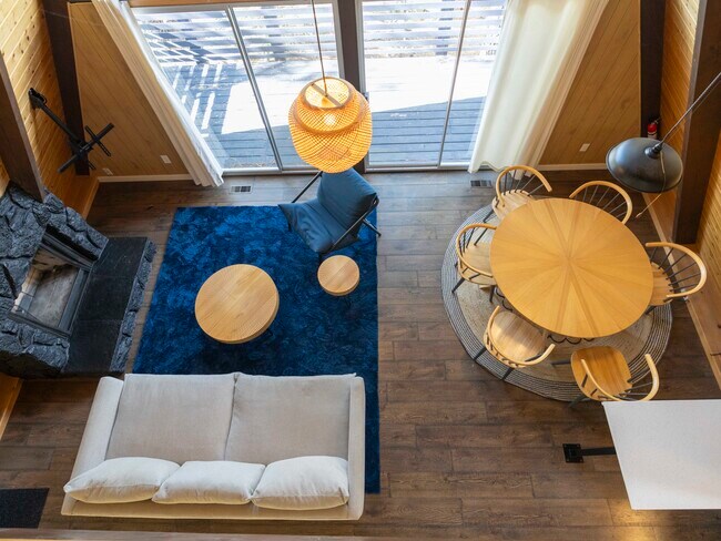 Building Photo - 32355 Nordic Dr