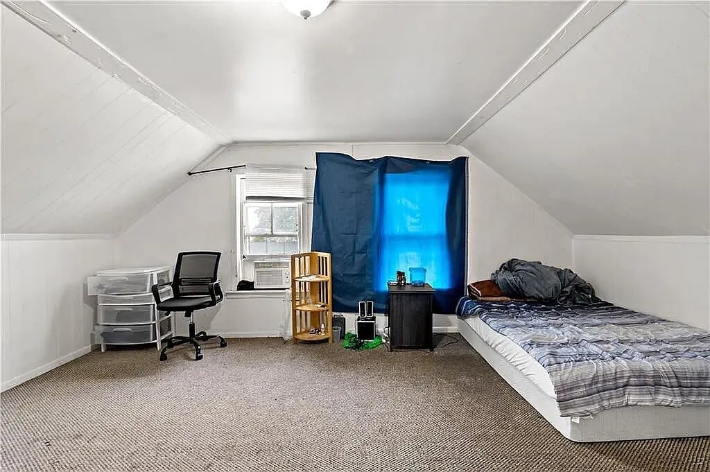 Building Photo - 102 Francis Ave