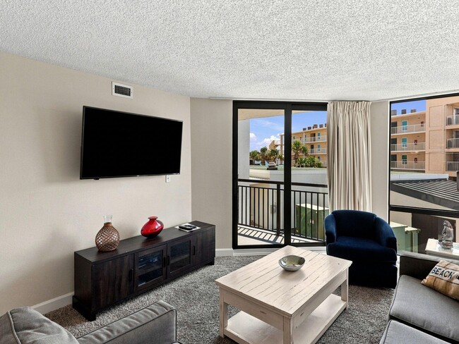Building Photo - 1040 US-98