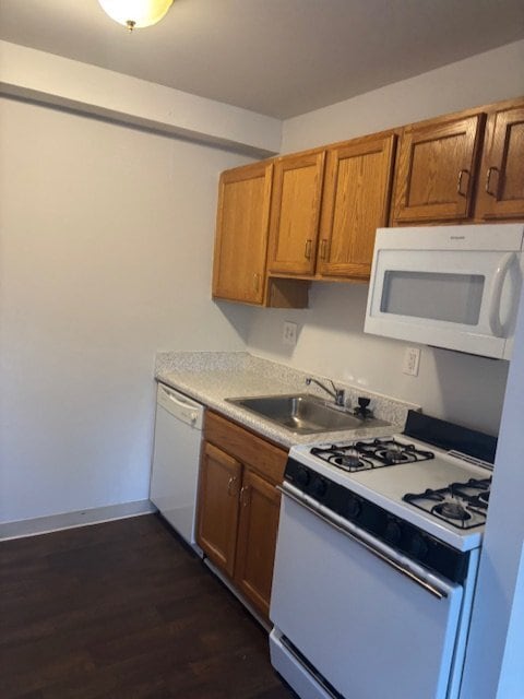 Building Photo - 812 Brook Hill Rd