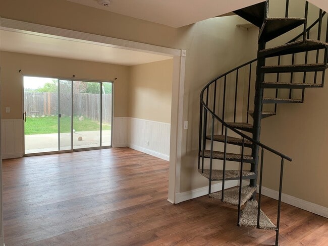 Primary Photo - 2-Bedroom Home with Balcony in Orcutt – Pe...
