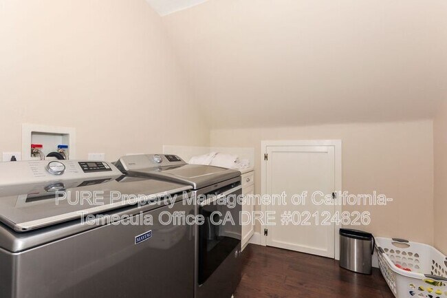 Building Photo - 36475 Avenida La Cresta