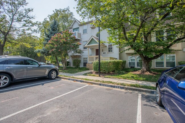 Building Photo - Charming 1 BR/1 BA Condo in Laurel!