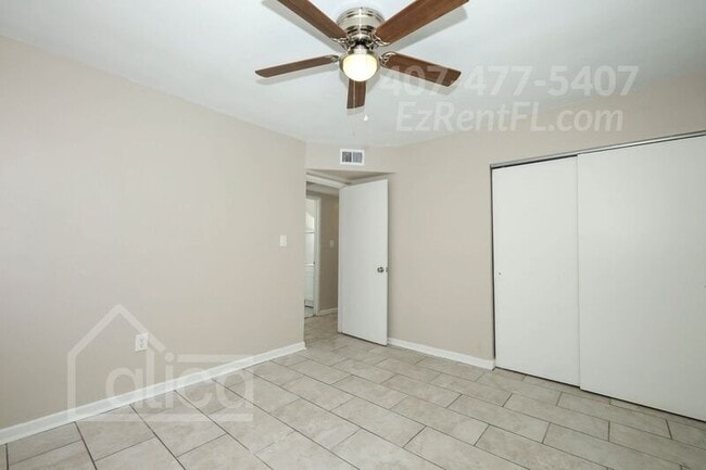Building Photo - 5604 Cortez Dr