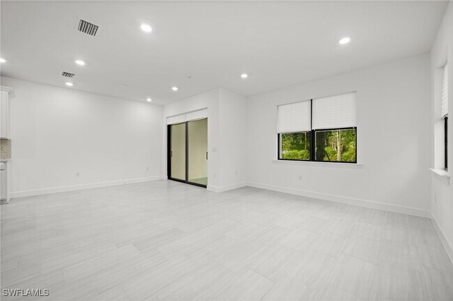 Building Photo - 4286 Sonoma Oaks Dr