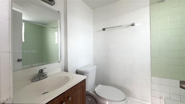 Building Photo - 3675 W 11th Ave