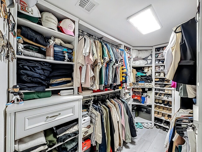 Building Photo - 11313 NW 15th St