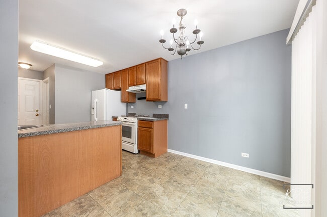 Building Photo - 603 Conservatory Ln