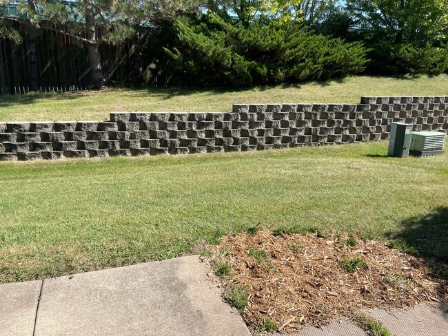 Building Photo - 1471 Meadowsedge Ln