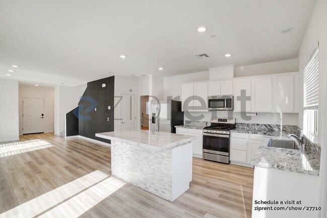 Building Photo - 12812 Herringbone Way