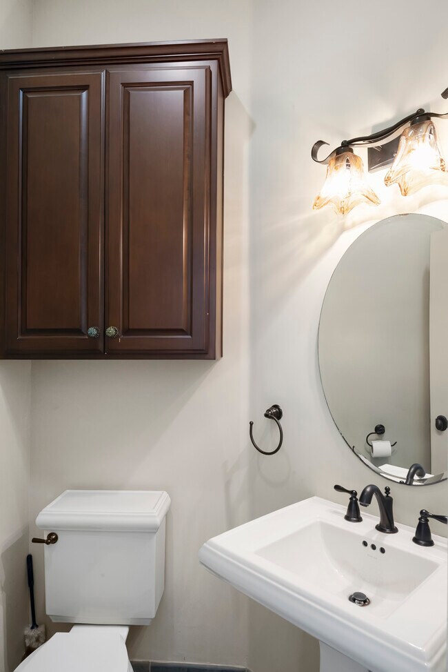 Guest Bath (downstairs) - 620 13th St