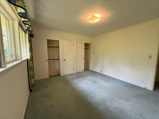 Building Photo - Timeless Character Meets Spacious Living i...