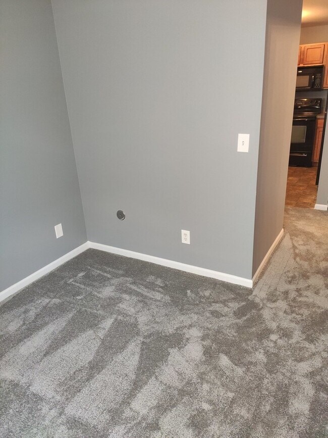 Building Photo - 148 Bertram Dr