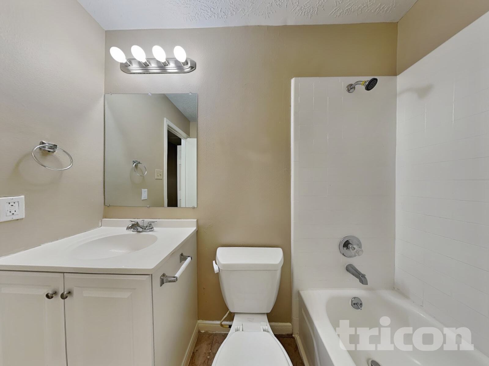 Building Photo - 6615 Laurel Glen Dr