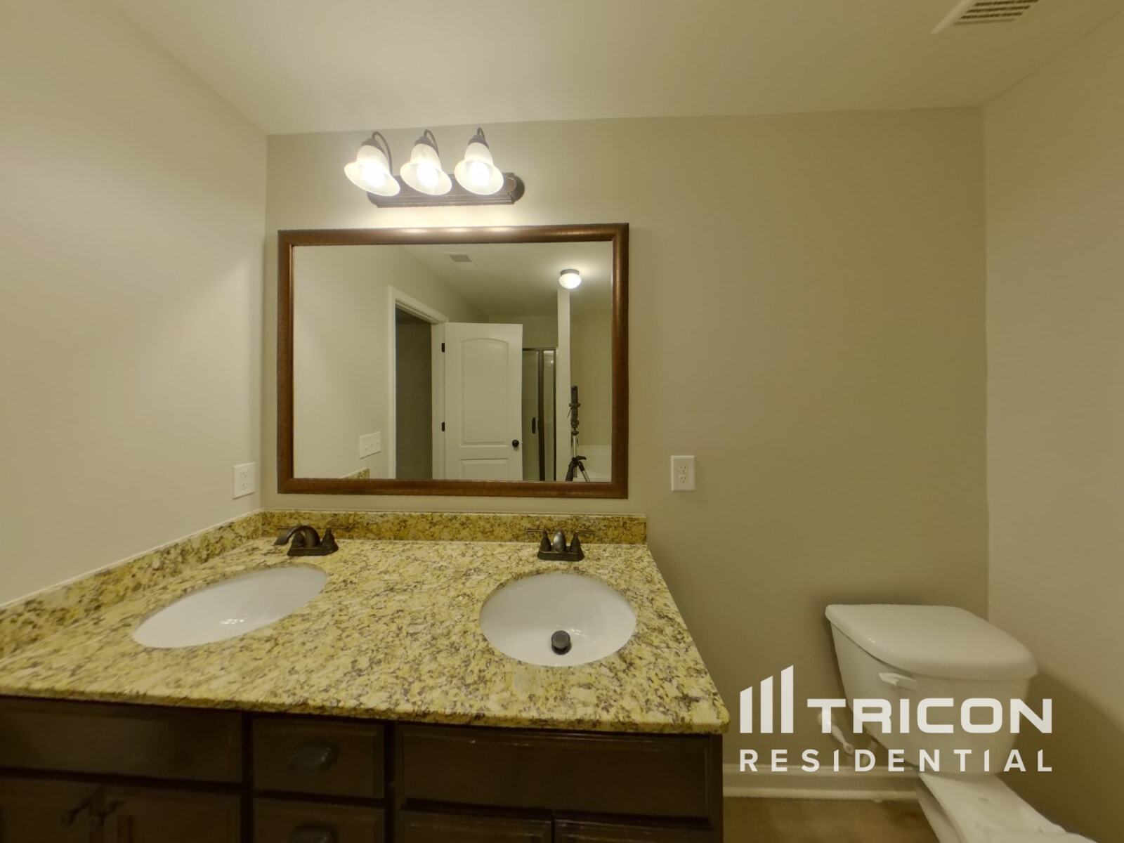 Building Photo - 252 Conrad Cir