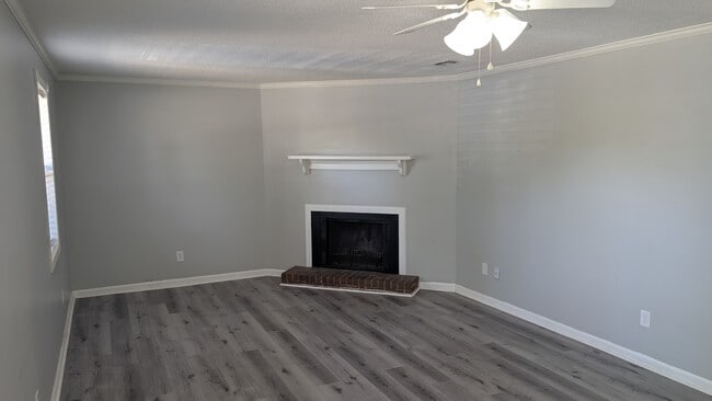 Building Photo - 335 Timberidge Dr