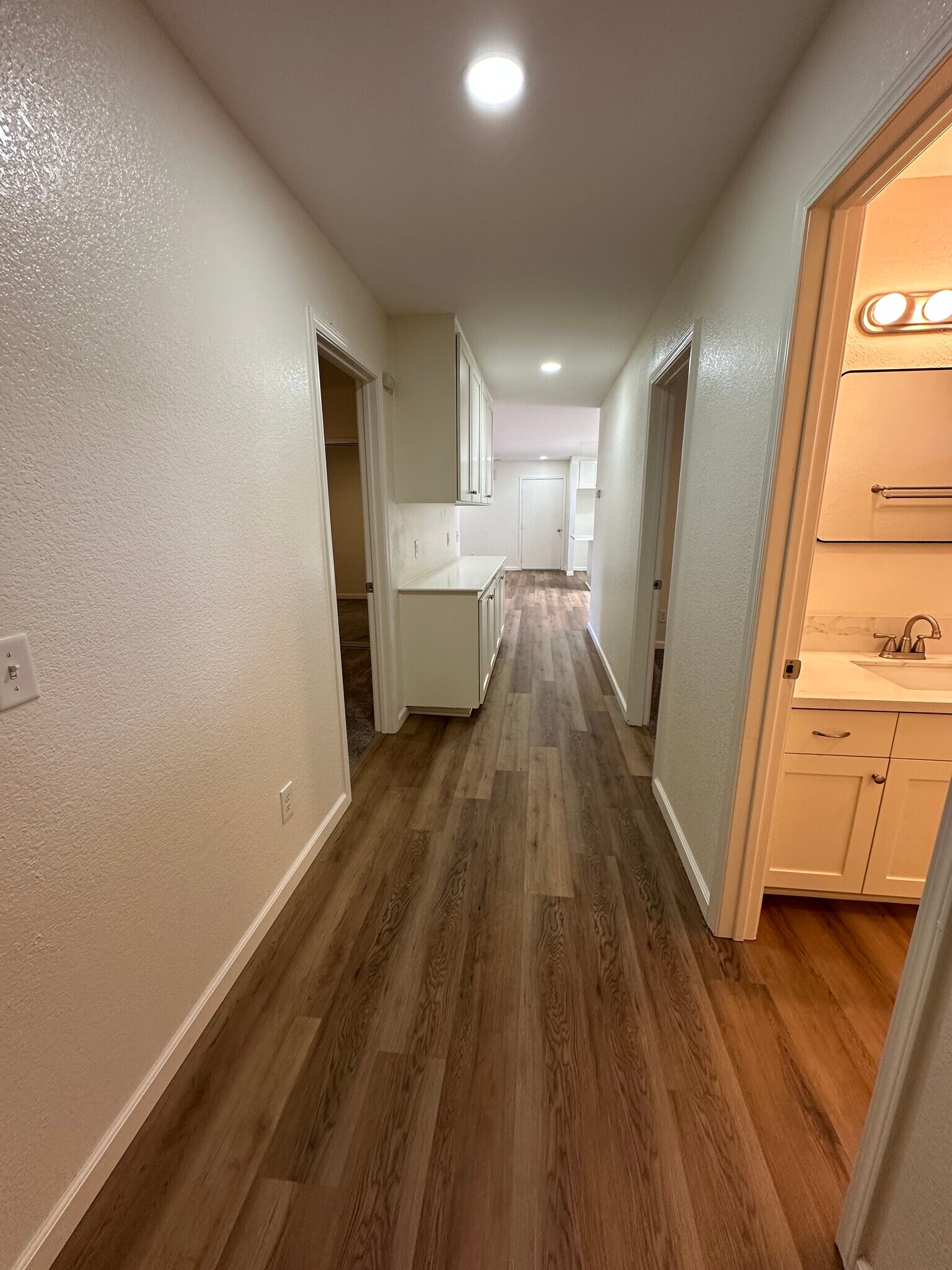 Building Photo - 1371 Marline Ave