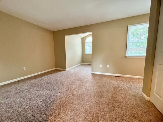 Building Photo - 2 Bedroom 2.5 Bathroom in Hummelstown!