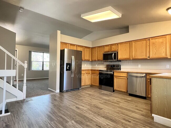 Building Photo - 5851 Granby Hill Dr