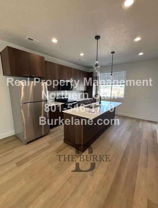 Building Photo - Newly Built 3 Bed 2.5 Bath Townhouse