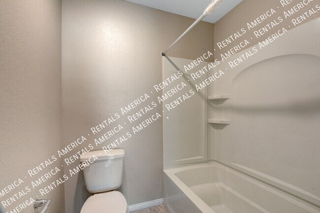 Building Photo - 6820 Calvitero St