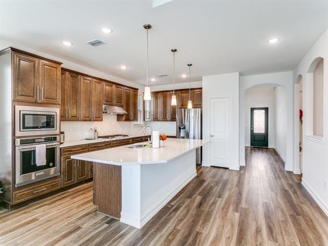 Building Photo - 3137 Lakespring Vis