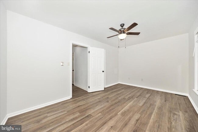 Building Photo - 19 Stonewall Ct