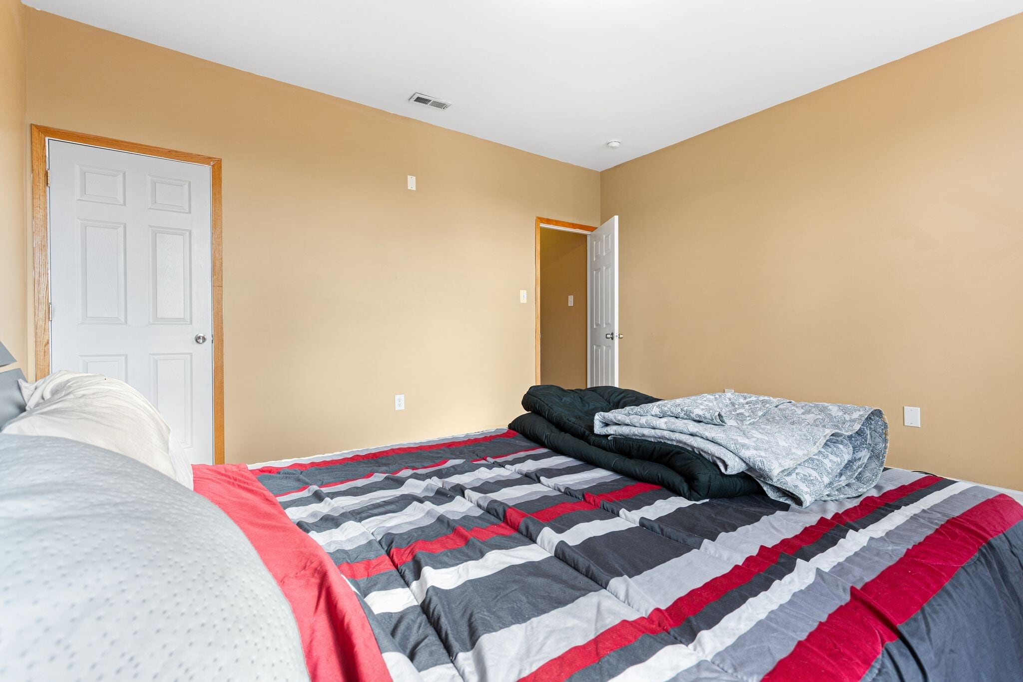 Building Photo - 1237 W Allegheny Ave