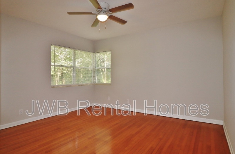 Building Photo - 6474 Fordham Cir E