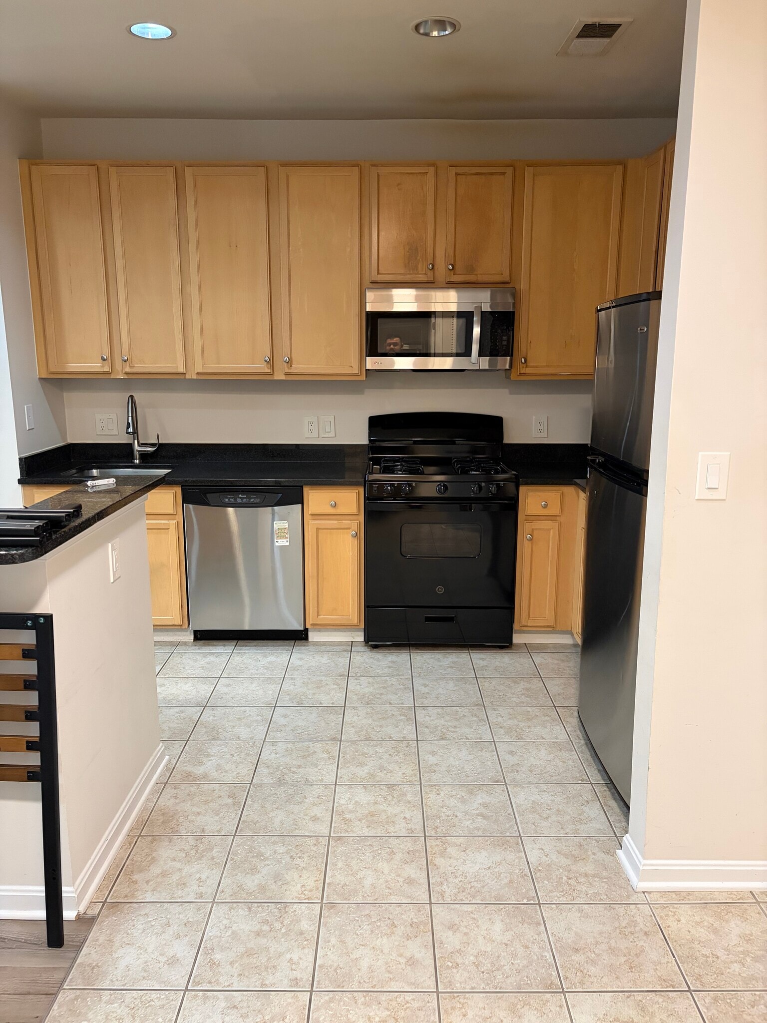 Building Photo - 2665 Prosperity Ave