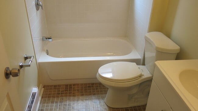 5703#2 - Squirrel Hill Properties