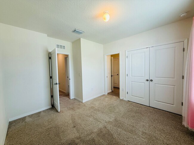 Building Photo - 2856 Suncoast Blend Dr