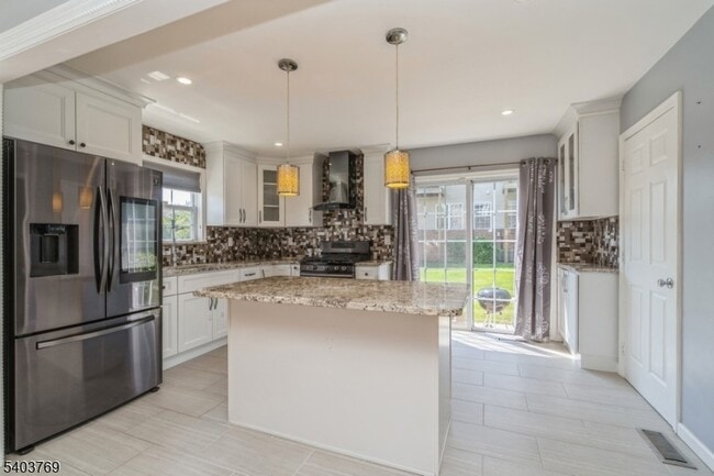 Building Photo - 2201 Timber Ridge Ct