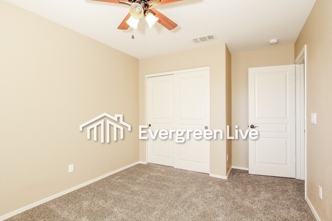 Building Photo - 8032 W Preston Ln