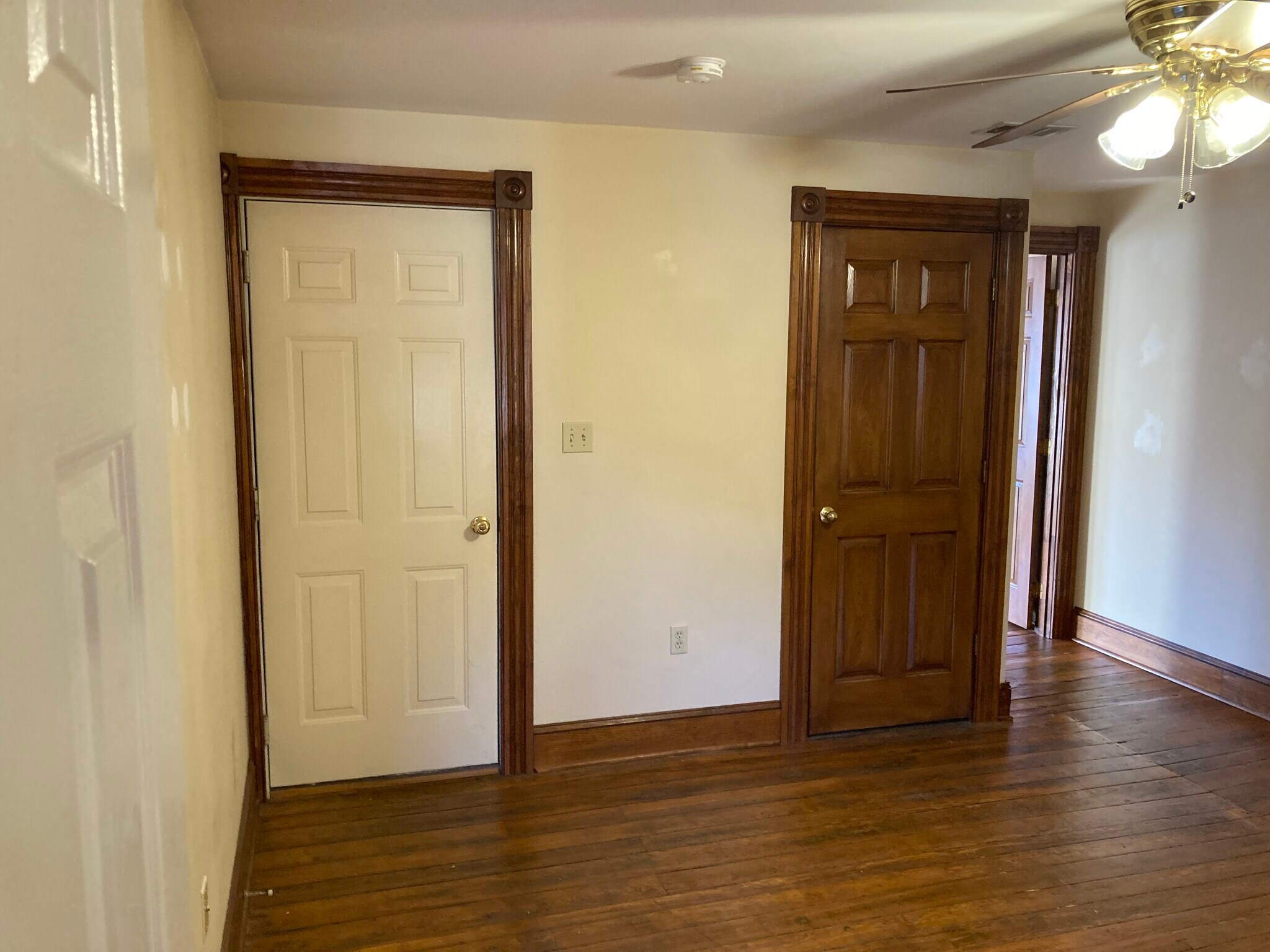 Living Room - 50 Cornhill St