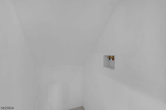 Building Photo - 123 Dodd St