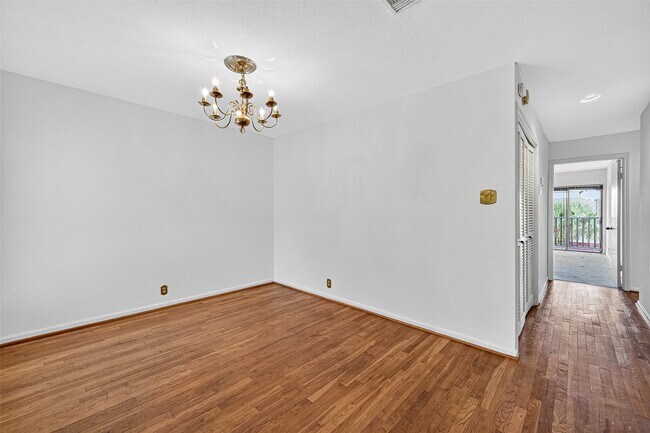 Building Photo - 2829 Timmons Ln