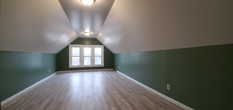 Building Photo - 351 Edgewood Pl