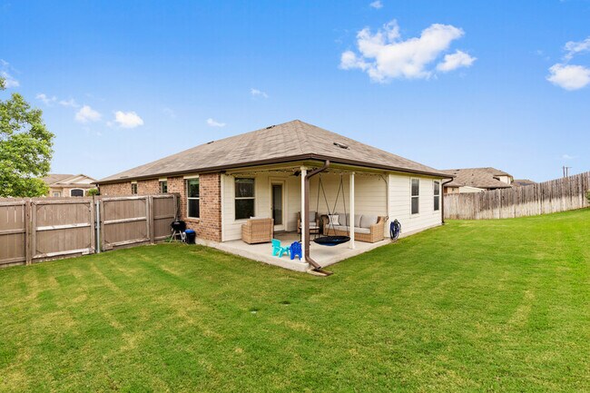 Building Photo - 503 Coby Dr