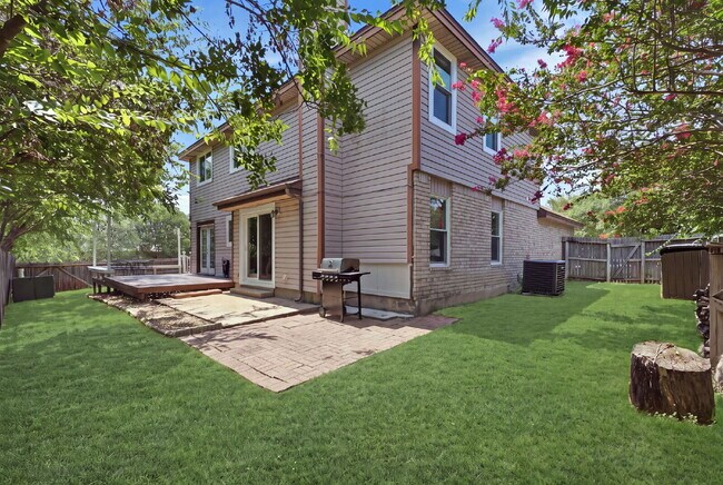 Building Photo - Updated home on a corner lot in a gated community!