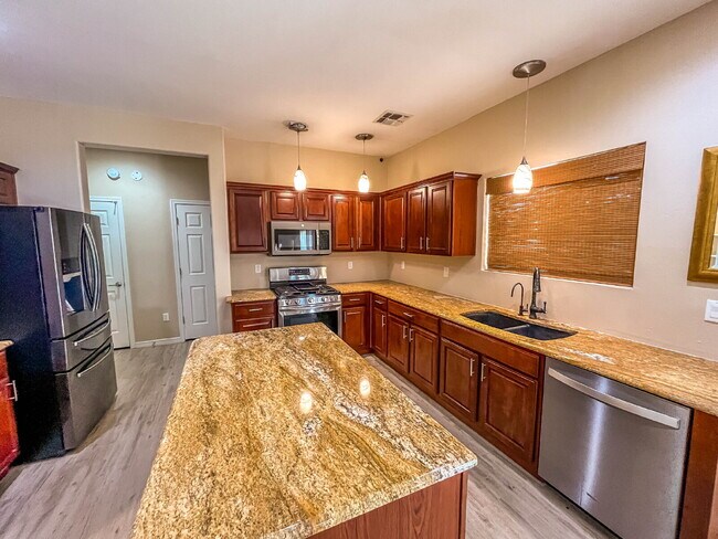 Building Photo - Spacious Rancho Sahuarita Home with Solar, 3-Car Garage, Desert Views and Oversized Loft $500 off...